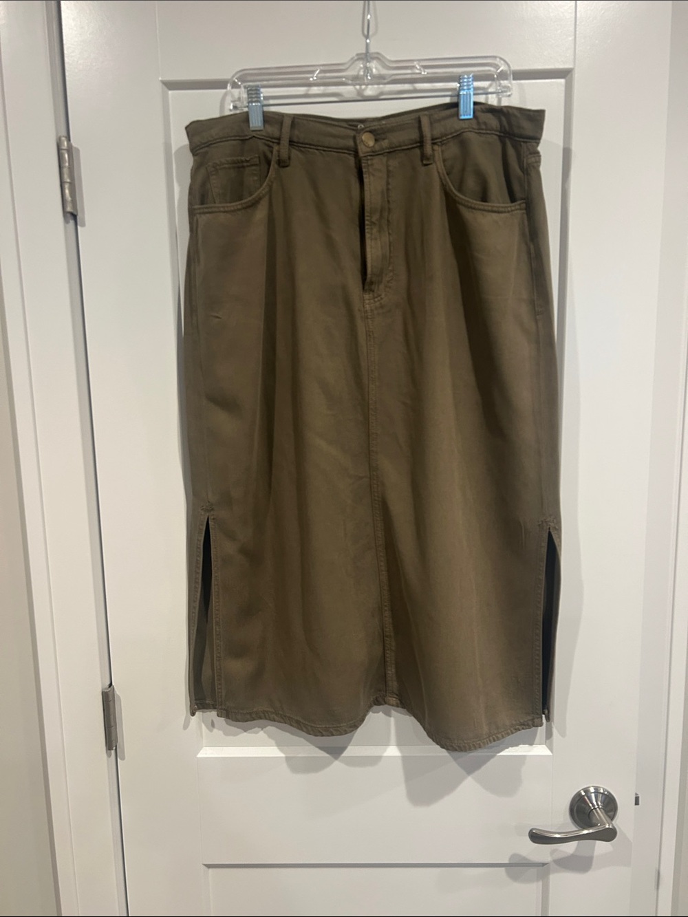 a.n.a Olive Cargo Midi Skirt